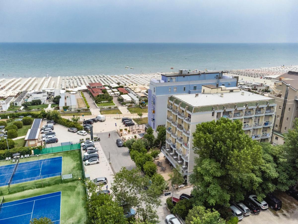 Hotel Silver Milano Marittima Esterno foto