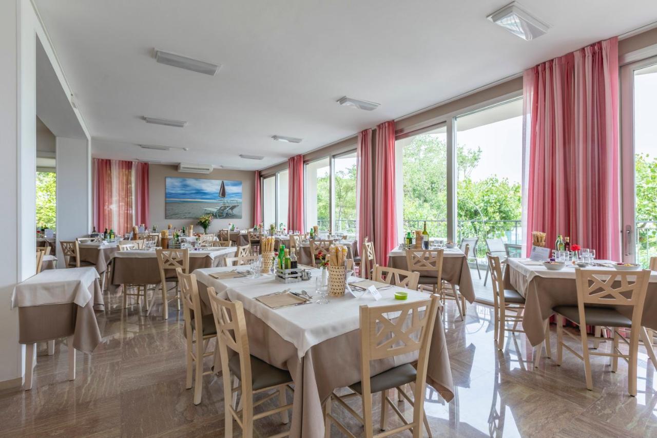 Hotel Silver Milano Marittima Esterno foto