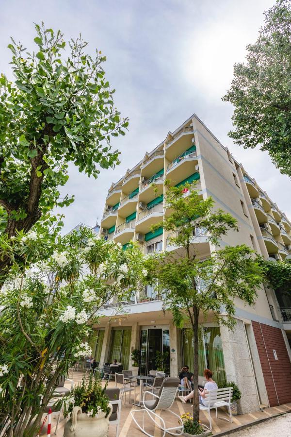 Hotel Silver Milano Marittima Esterno foto