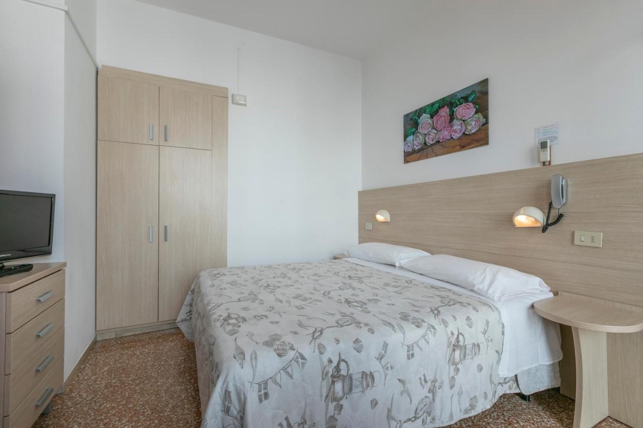 Hotel Silver Milano Marittima Esterno foto
