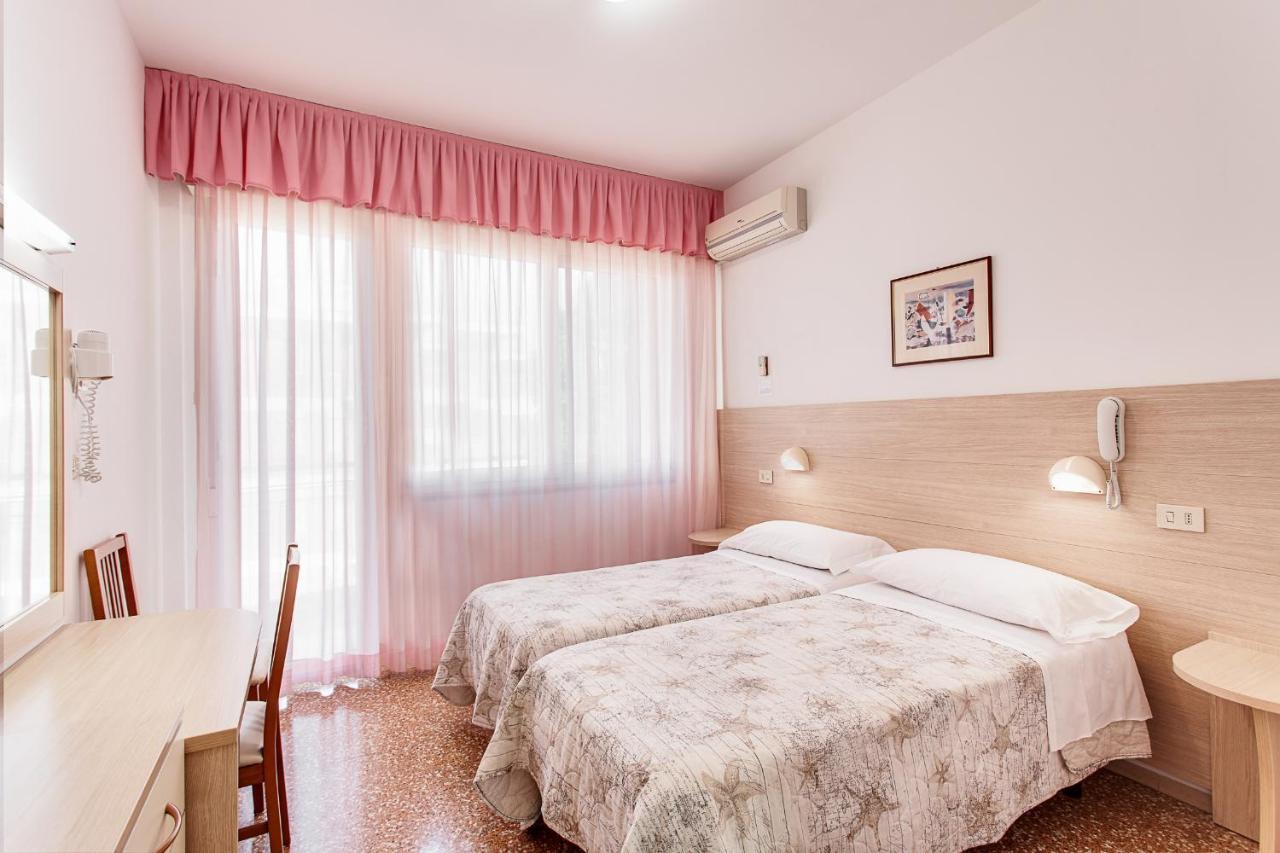 Hotel Silver Milano Marittima Esterno foto