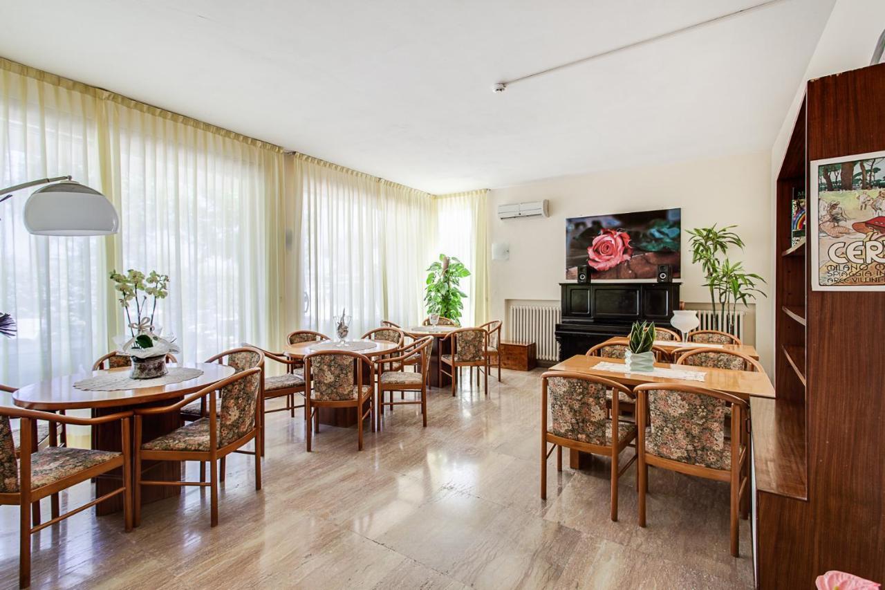 Hotel Silver Milano Marittima Esterno foto